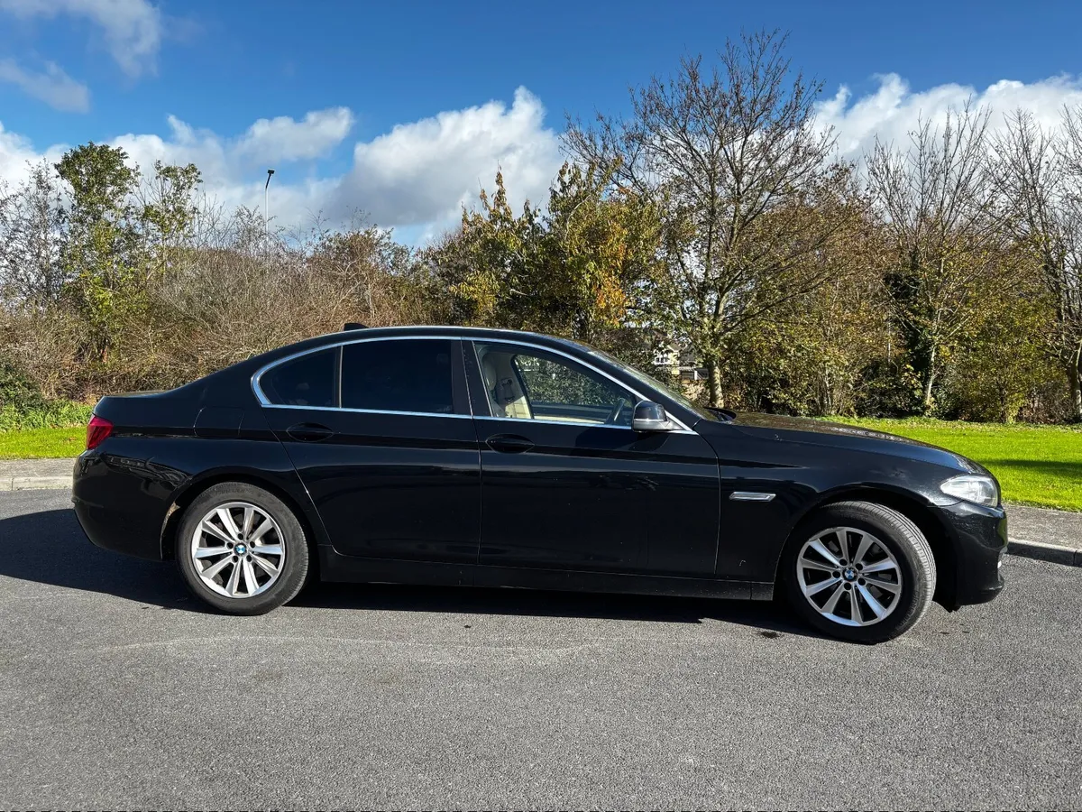 2015 BMW 520d SE – Luxury Beige Interior - Image 4