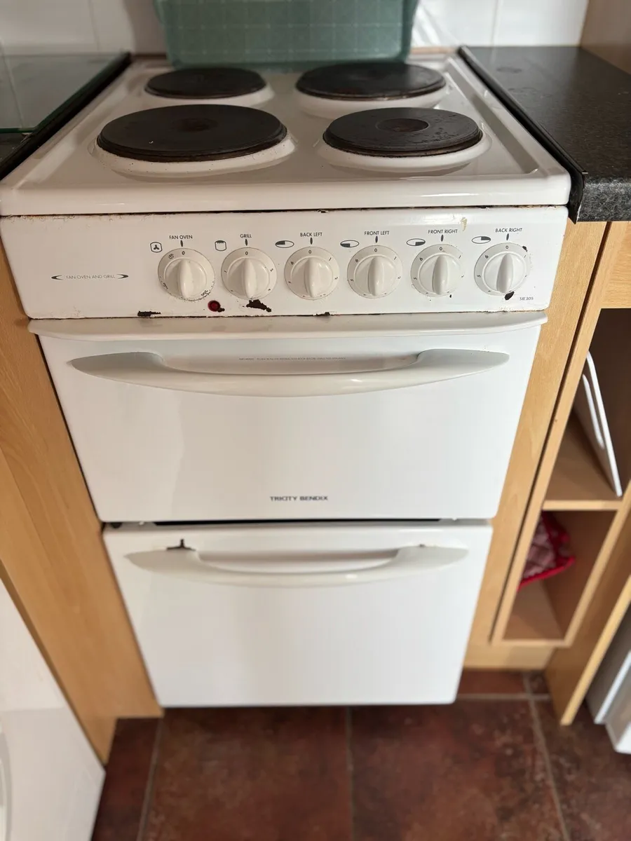 Cooker - Image 1