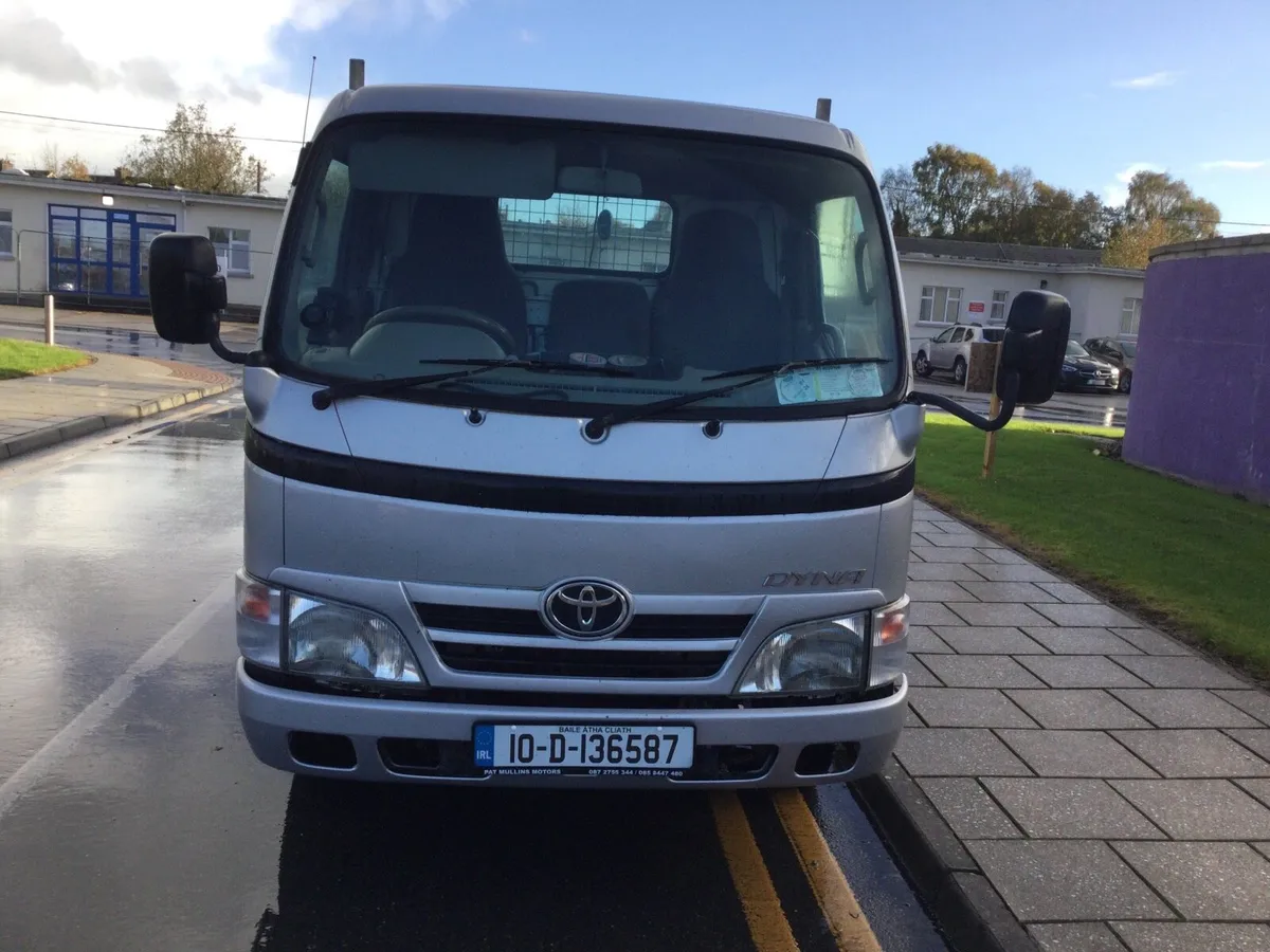 2010 Toyota Dyna pick up - Image 1