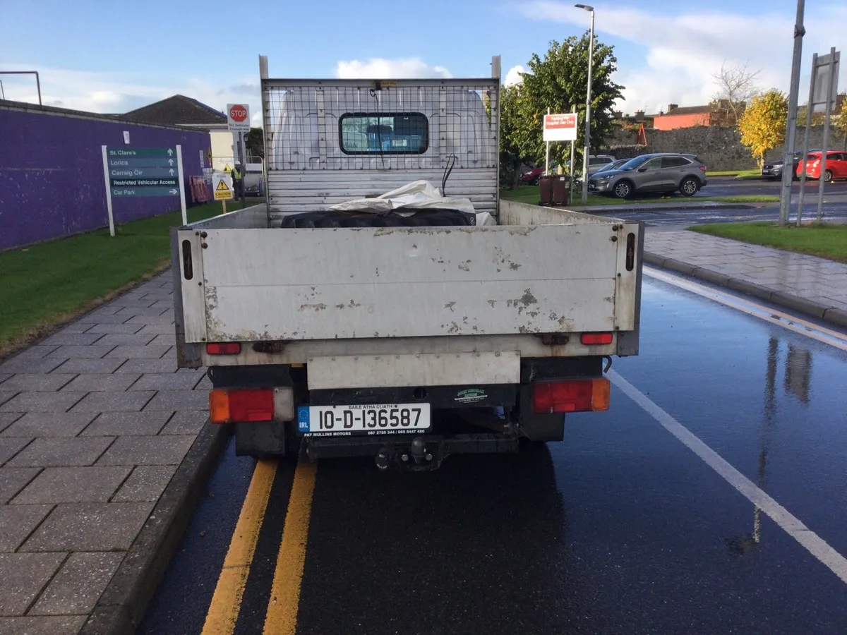 2010 Toyota Dyna pick up - Image 2