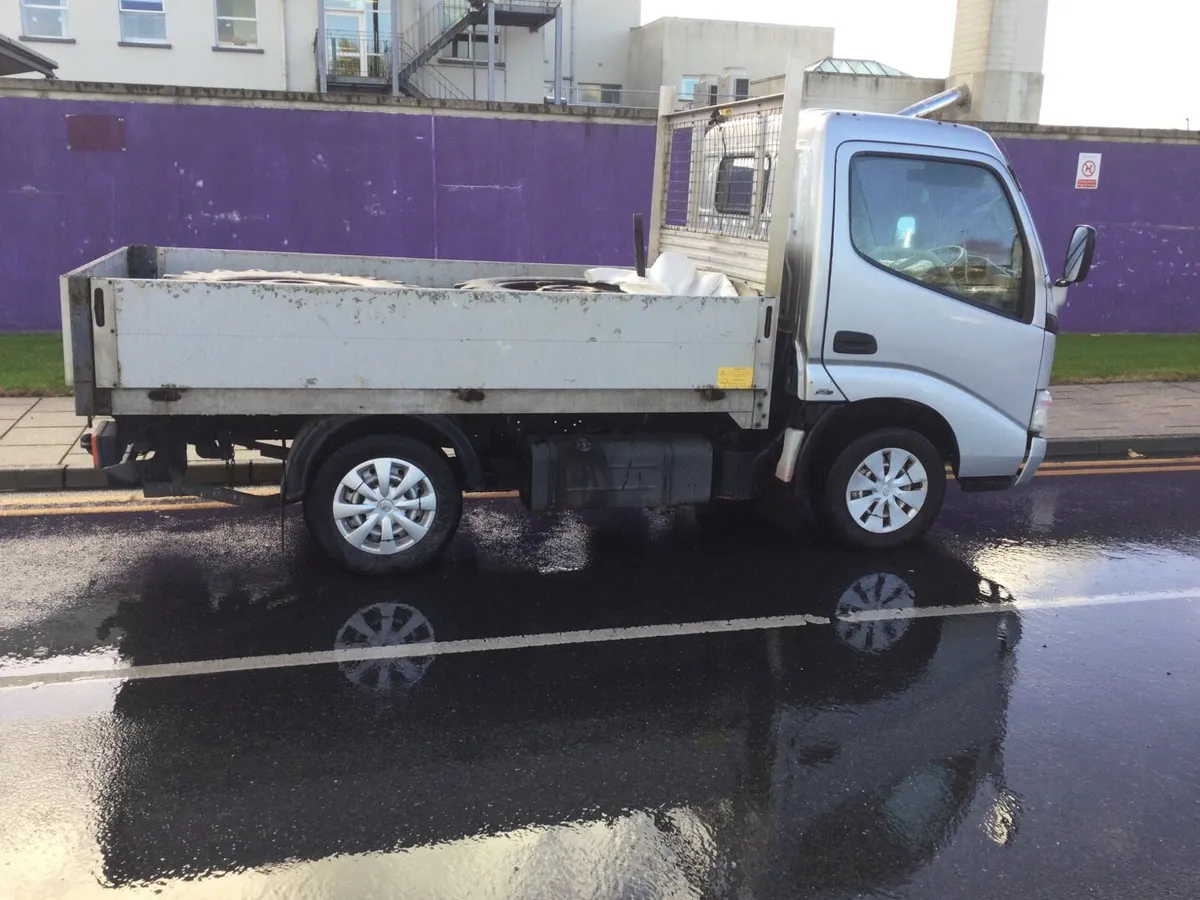 2010 Toyota Dyna pick up - Image 4