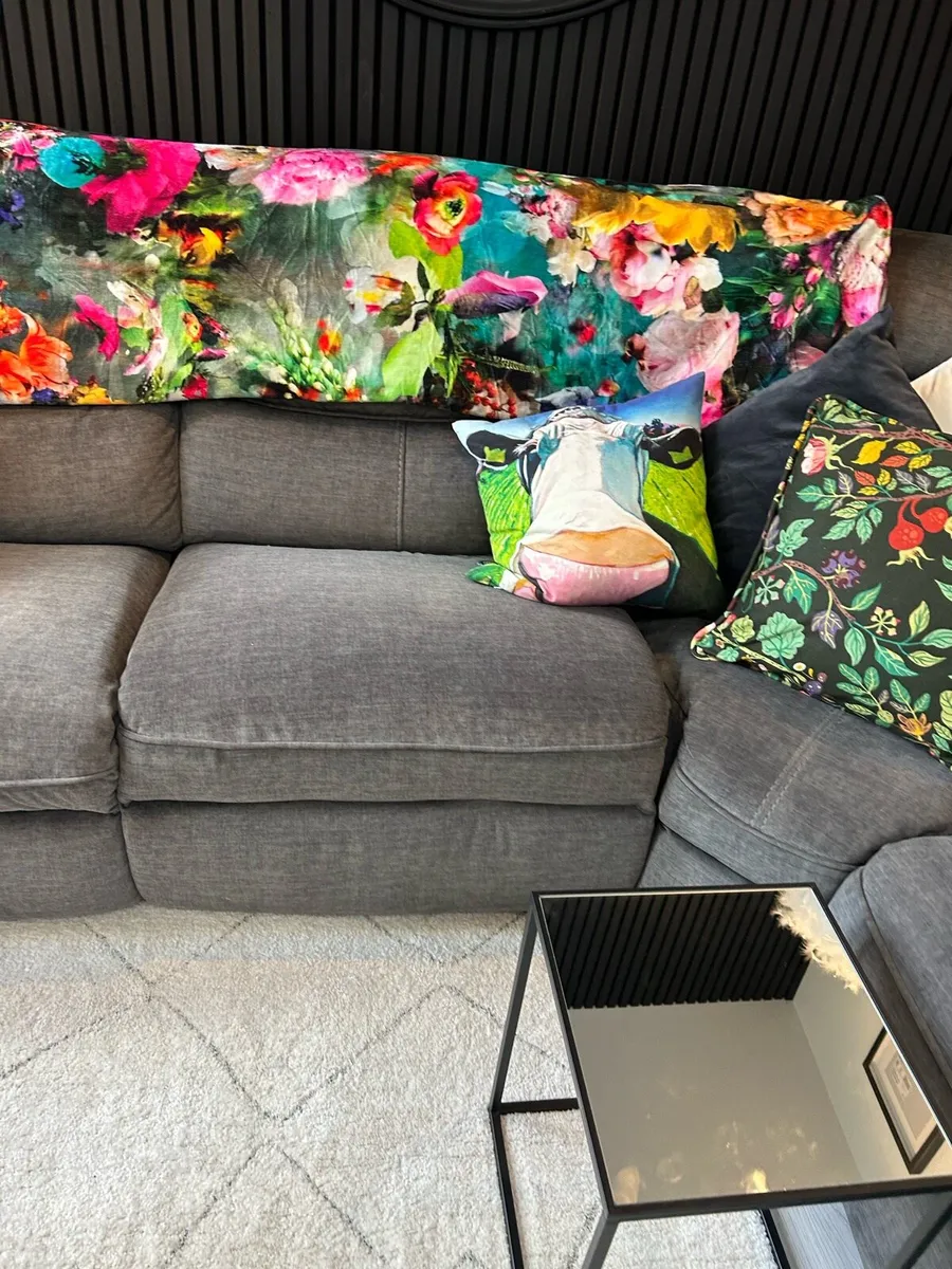 Corner couch - Image 3