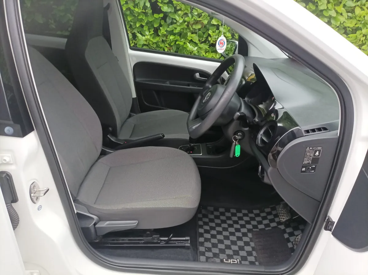 Volkswagen up! 2014 - Image 3