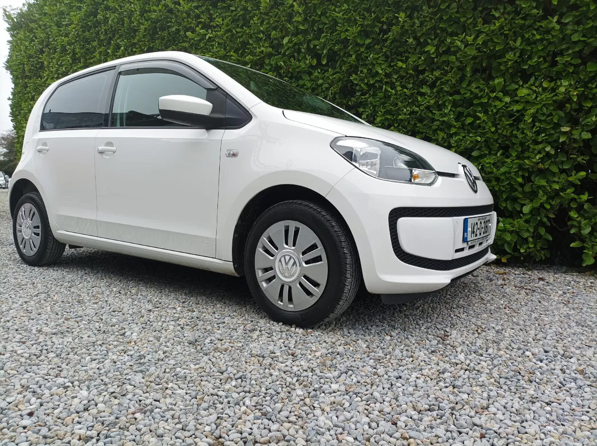 Volkswagen up! 2014 - Image 1