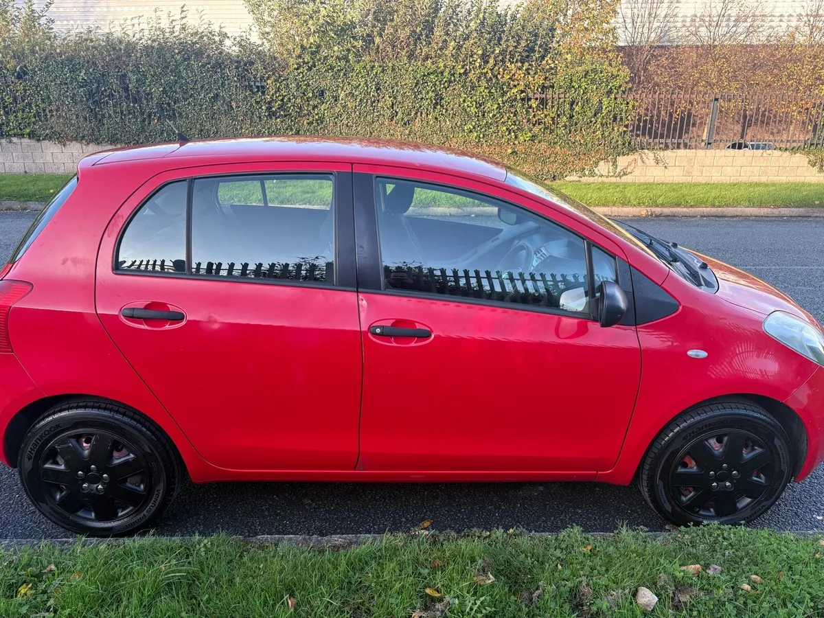 Toyota Yaris brand new nct, tax and low km - Image 4