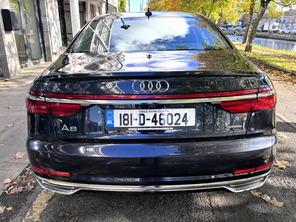 Audi A8 3.0 TDI QUATTRO 50 286PS 4DR AUTO - Image 4