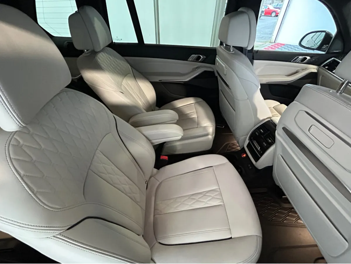 BMW X7 XDRIVE40D M SPORT MHEV - Image 4