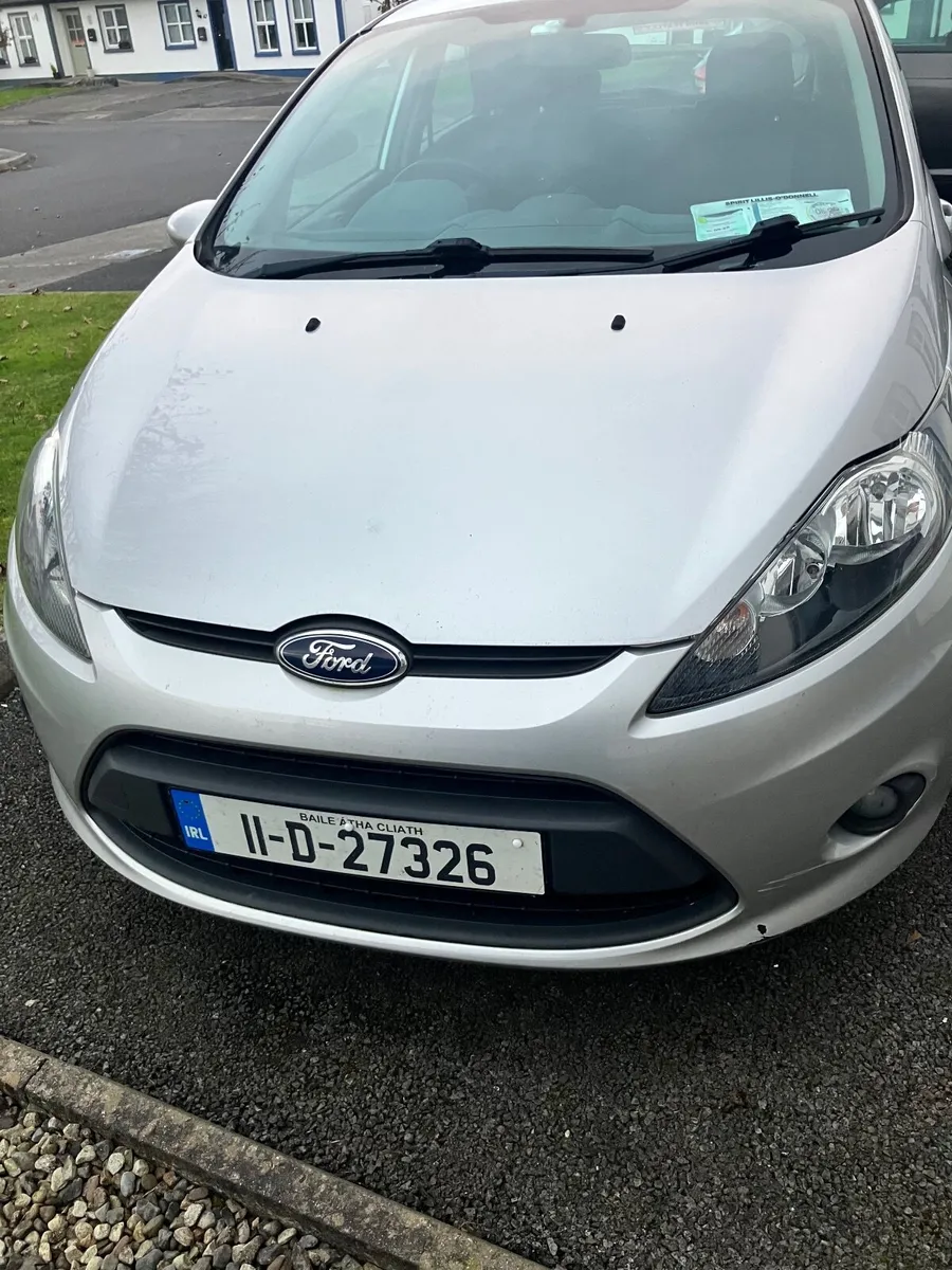 Ford Fiesta 2011 - Image 2