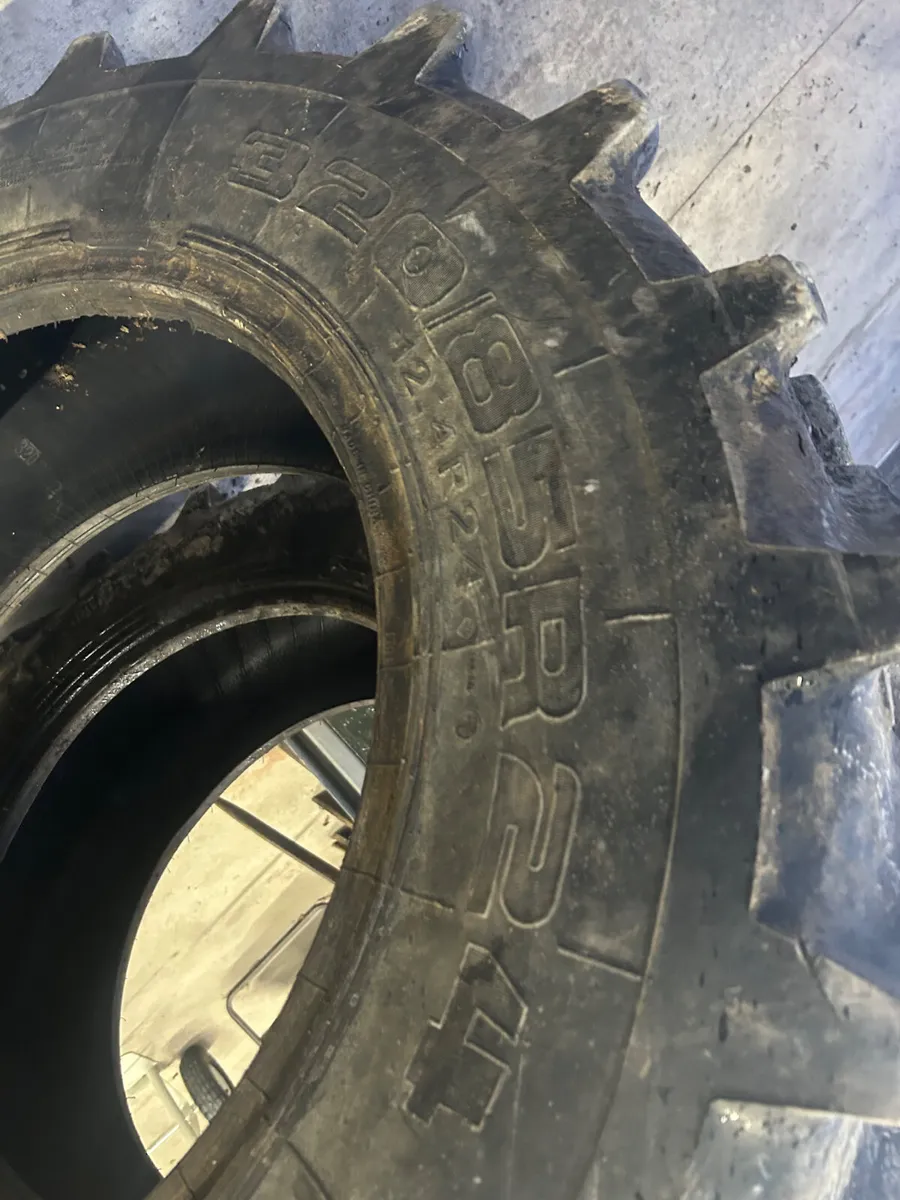 320/85 R24 Galaxy Front Tyres - Image 3