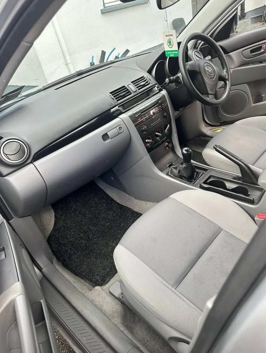 Mazda 3 - Image 2