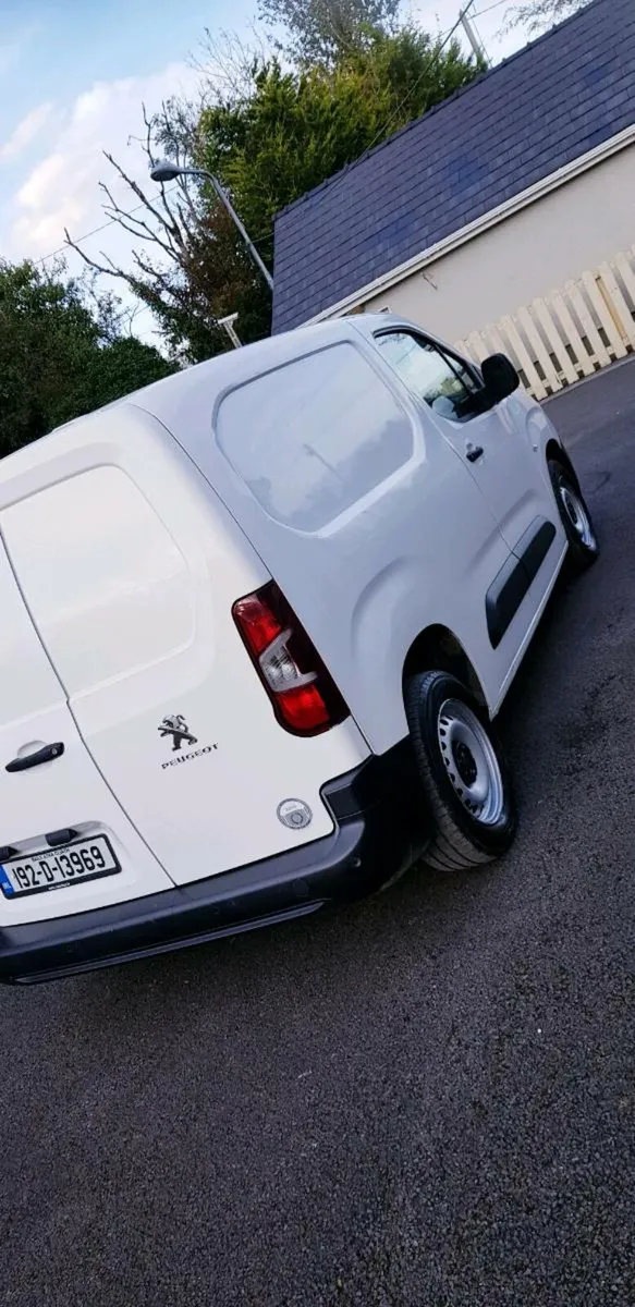 Peugeot partner 1.6hdi Lovely clean van - Image 2