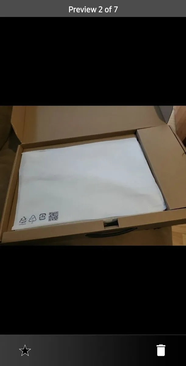 Laptop - Image 2