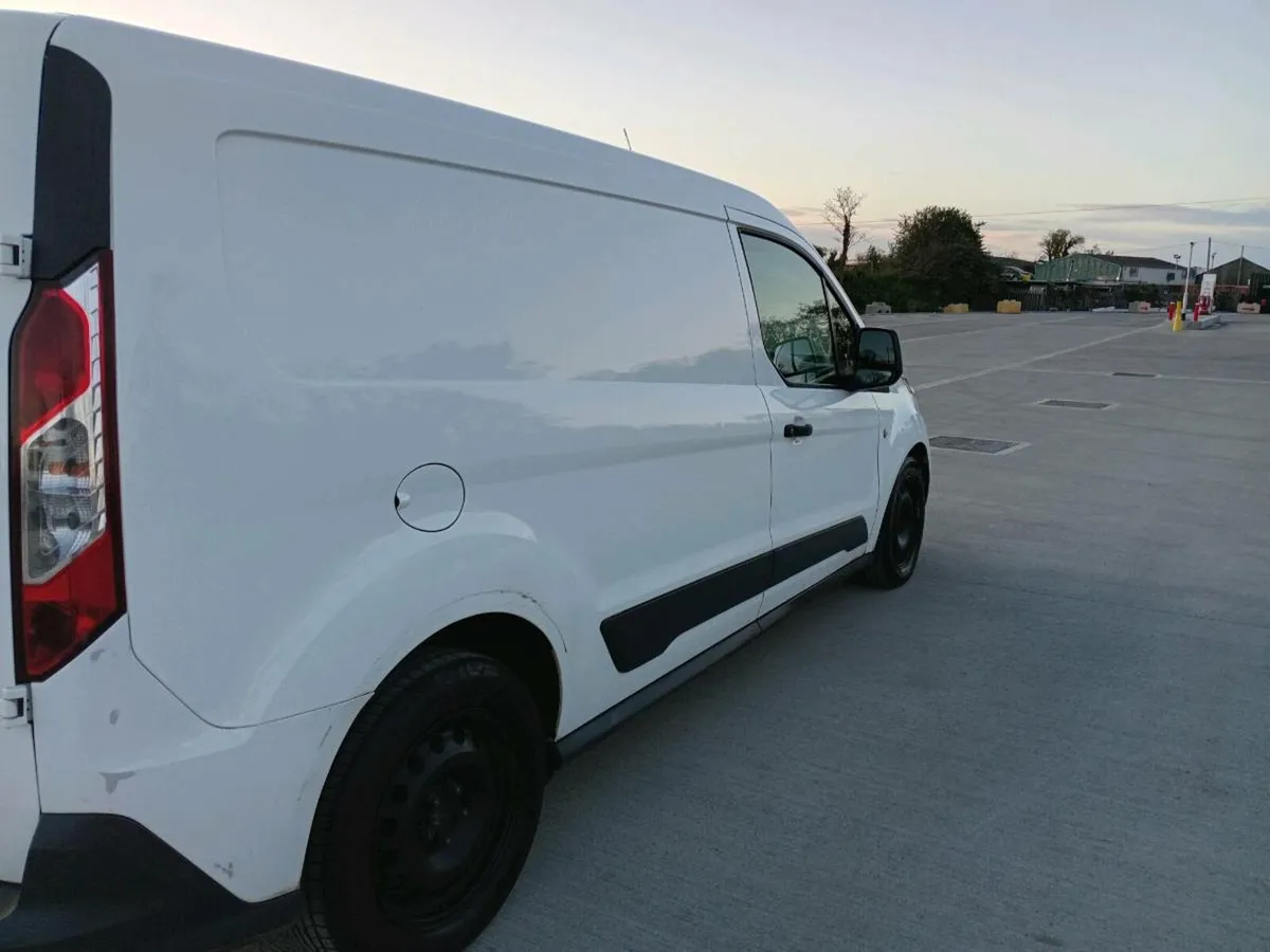 2017 ford transit connect  trend lwb 180 km - Image 2
