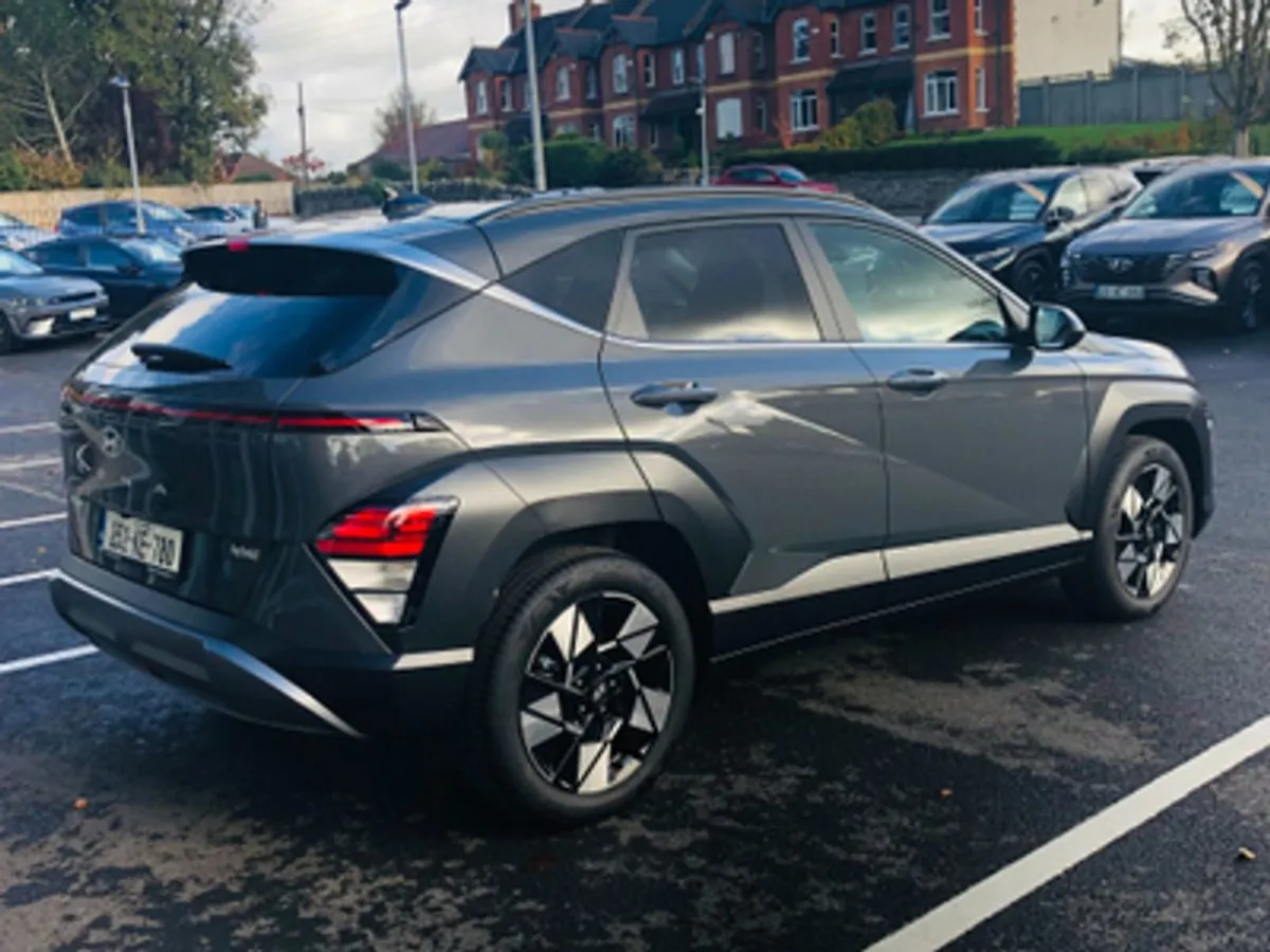 Hyundai Kona Elegance 1.6 Hybrid Automatic  demon - Image 4