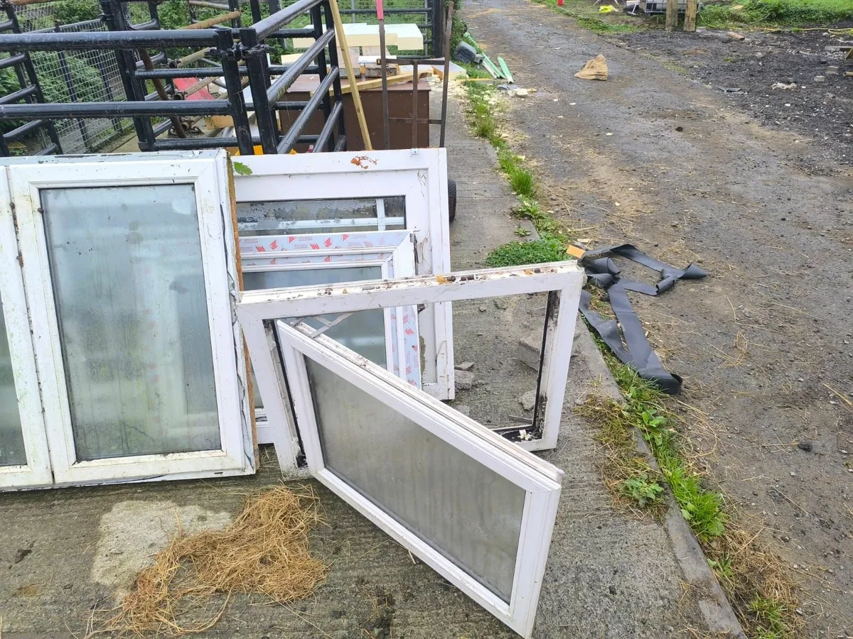 Window's - Image 2
