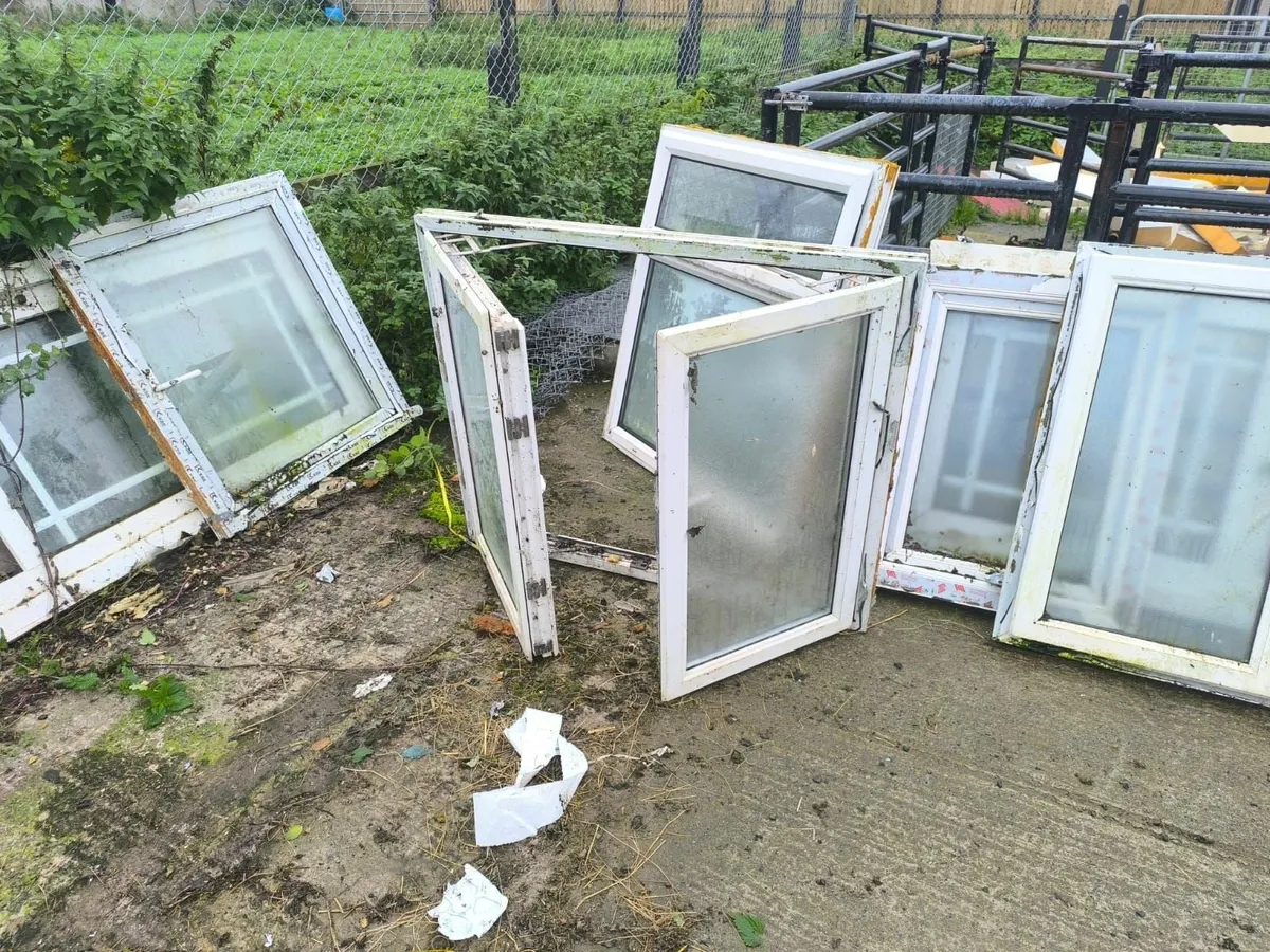 Window's - Image 3