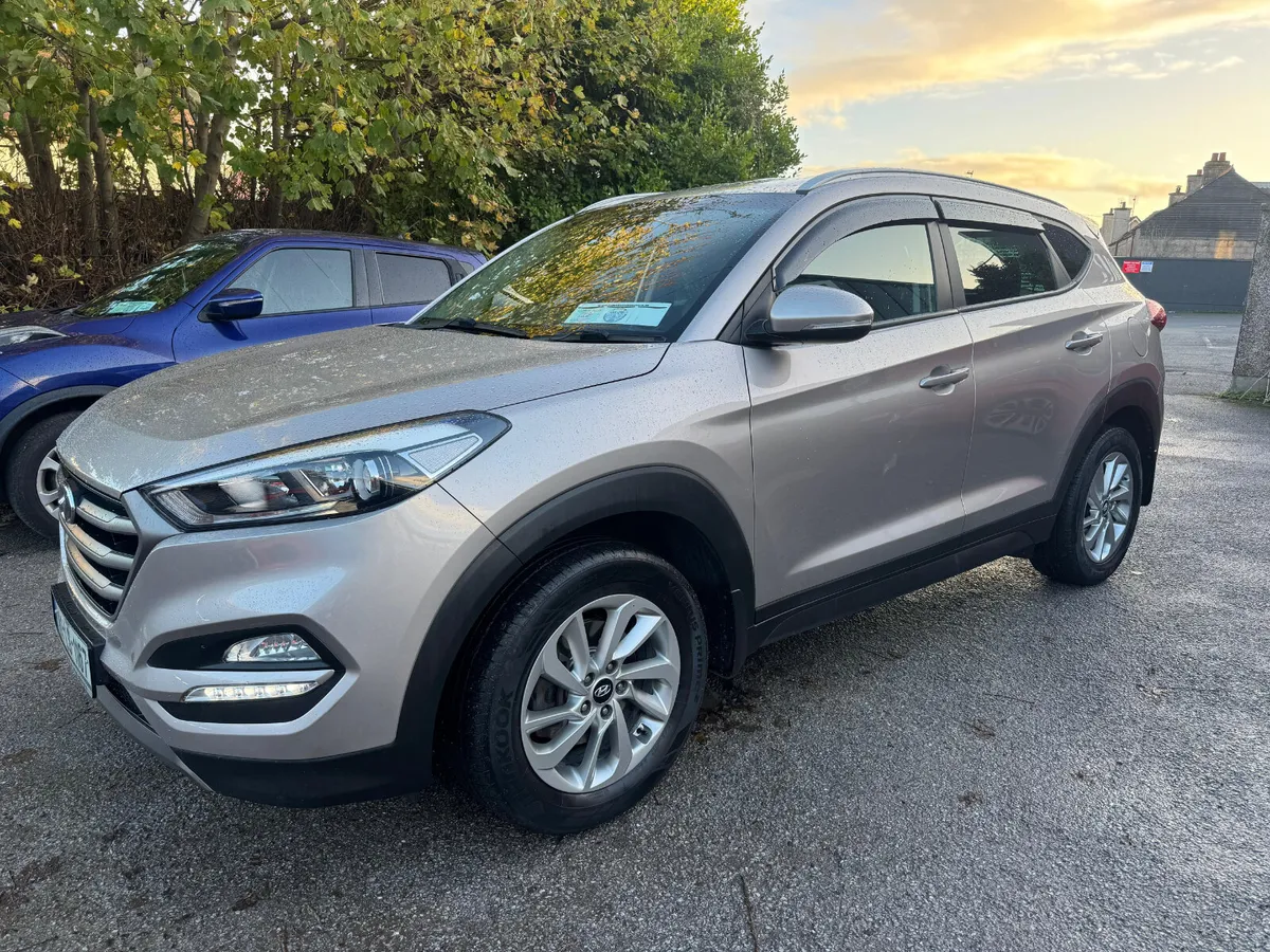 Hyundai Tucson Executive high spec - Image 2