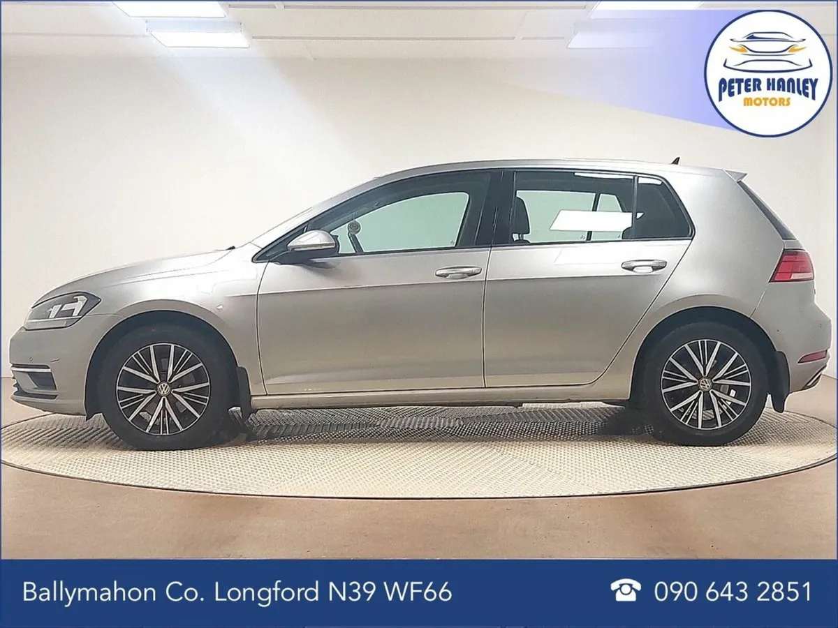 Volkswagen Golf Golf Se Navigation Tsi Bmt S-A  SE - Image 4