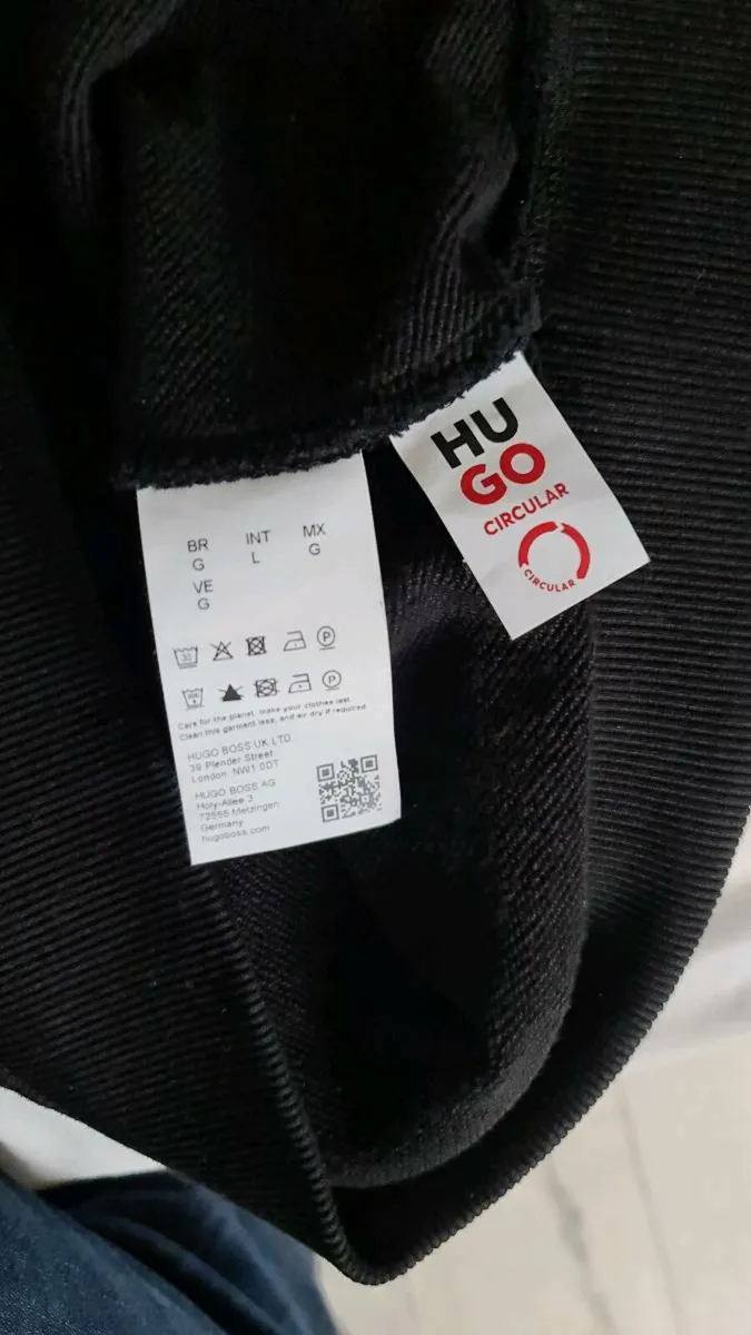 Hugo boss hoodie - Image 4