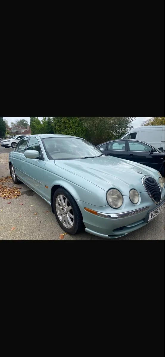 Car - Image 1