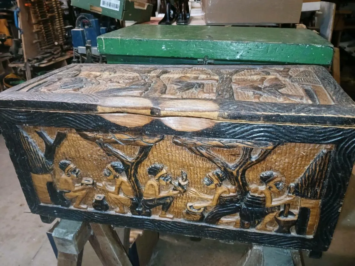Carved Bos - Image 1