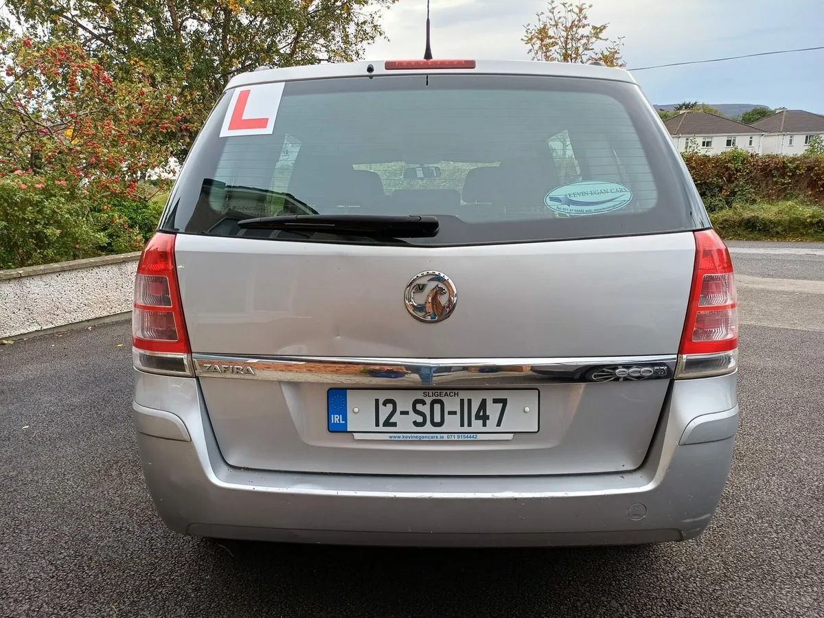 Vauxhall Zafira 2012 - Image 2