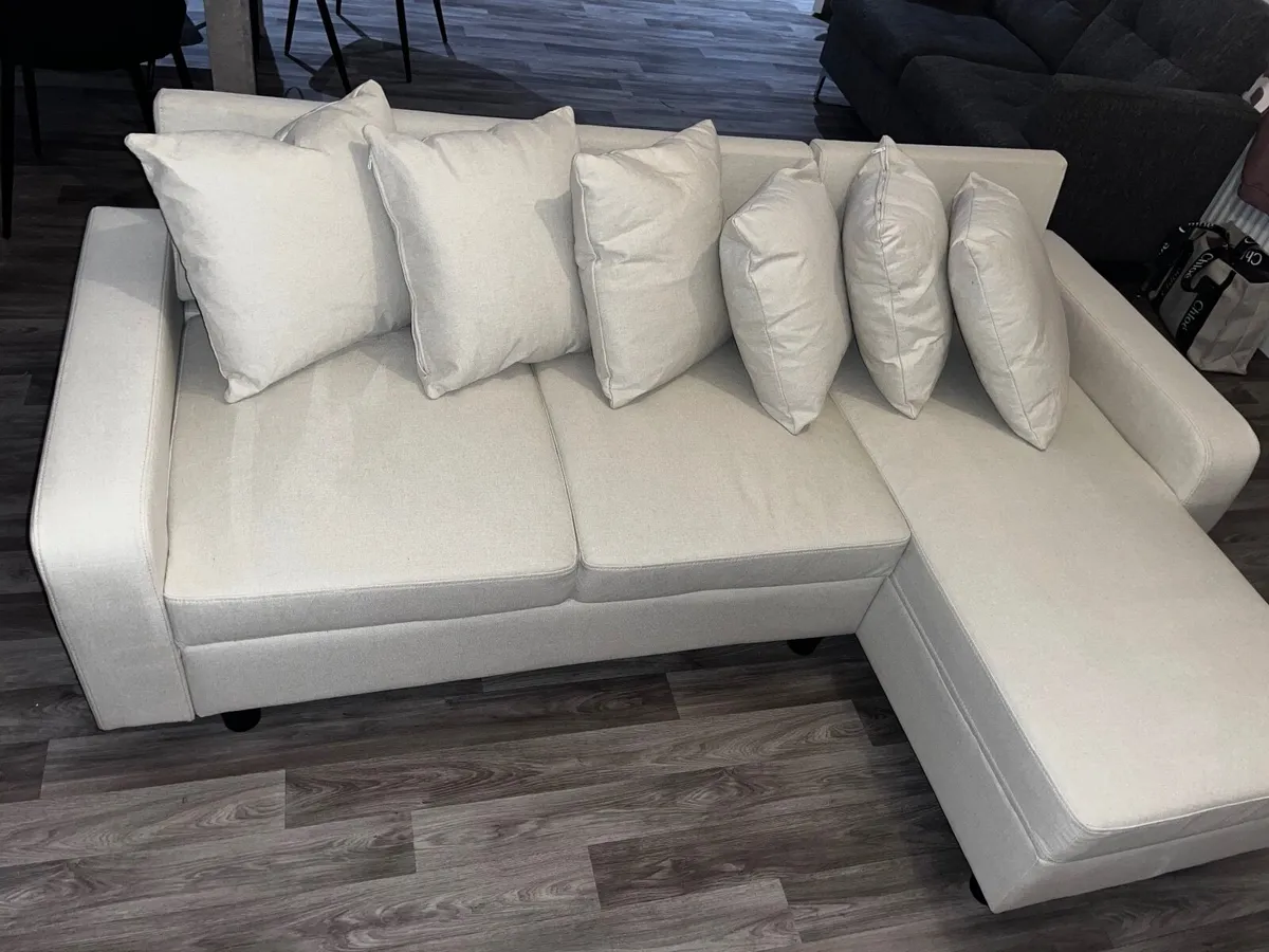 Sofa for sale - Image 3
