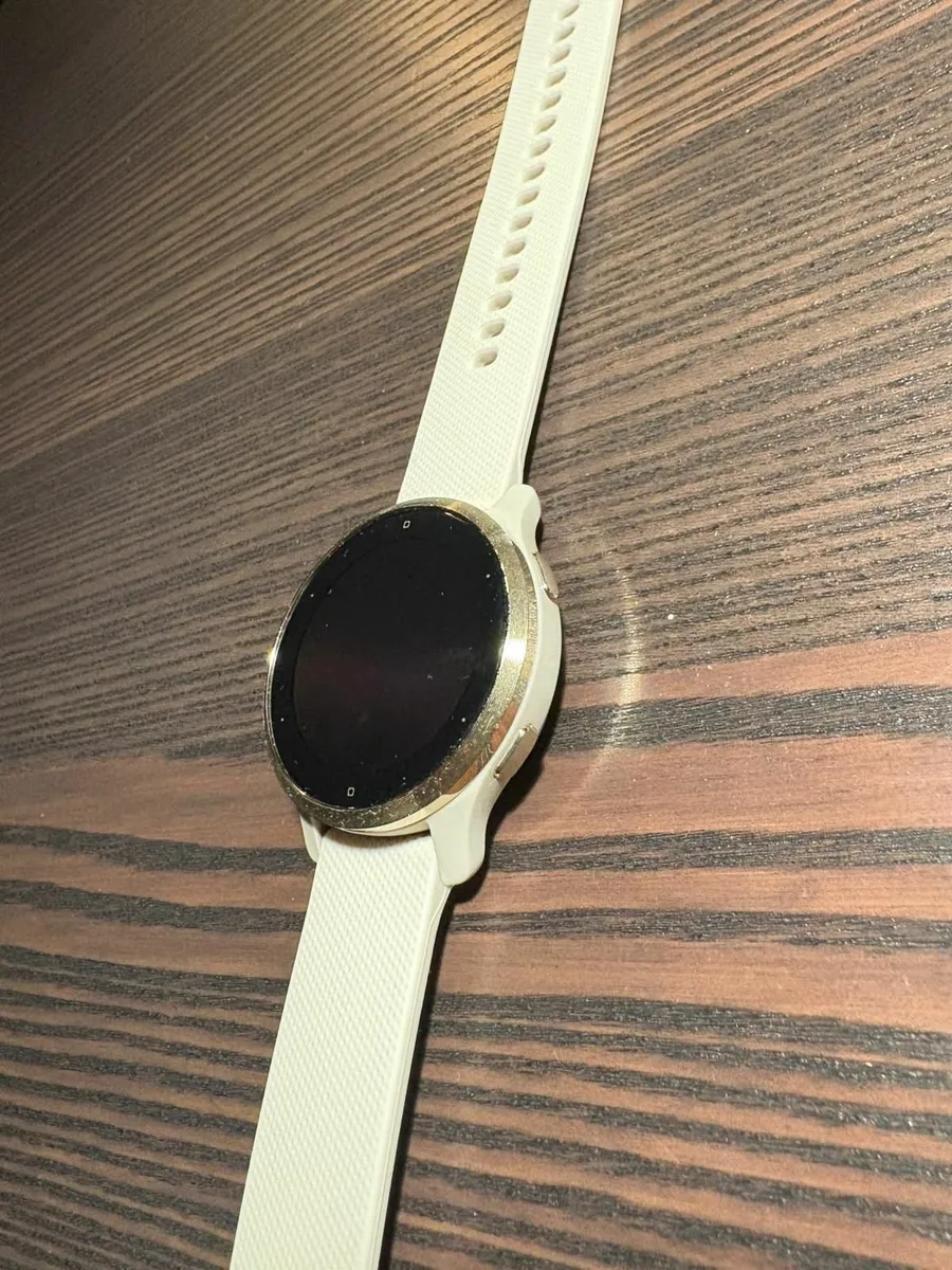 Smartwatch - Image 1