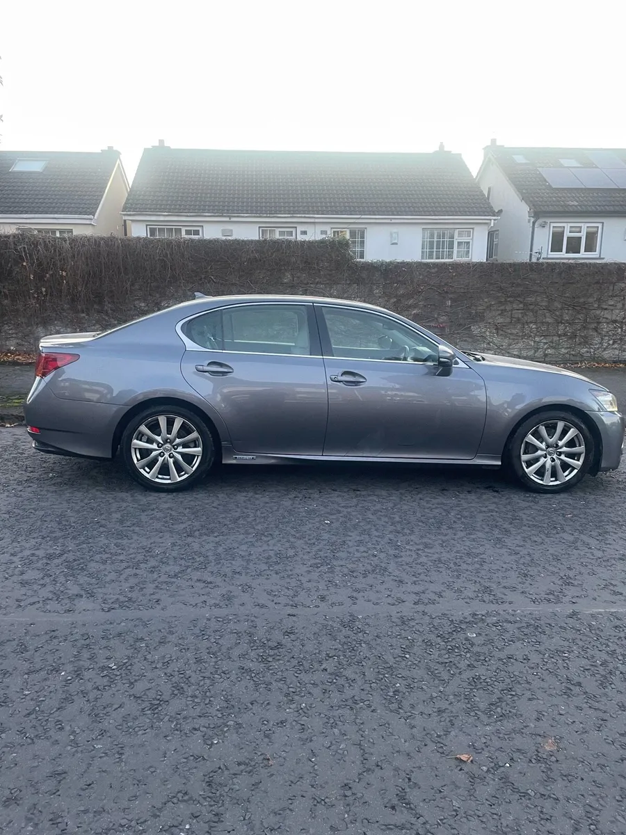 Lexus gs 300h - Image 1
