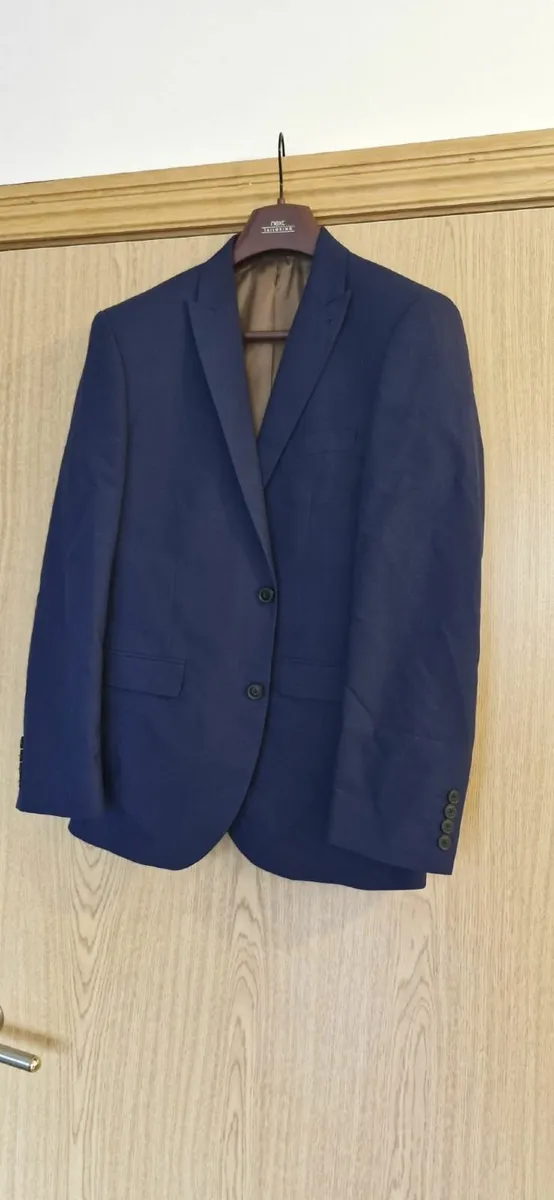 Suit Jacket / Trousers / Waistcoat / Clothing - Image 1