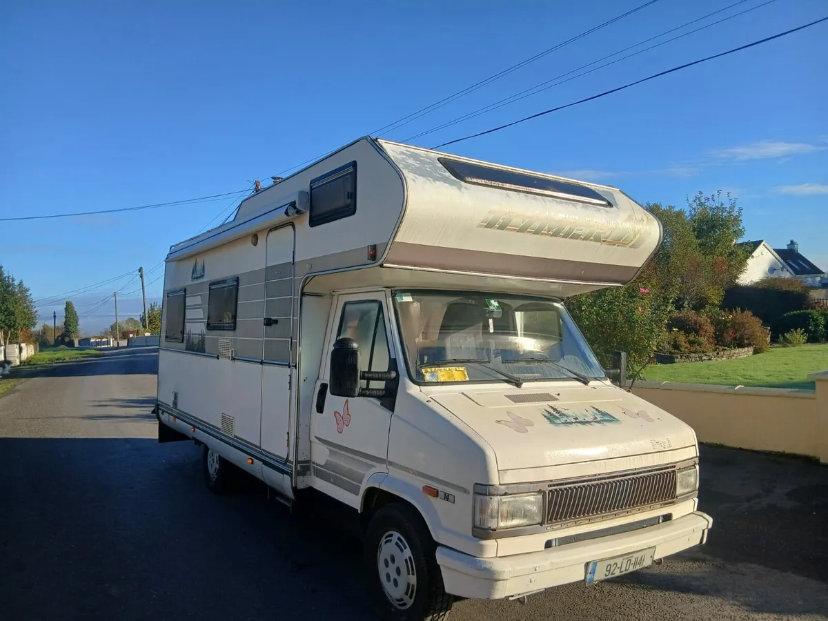 Motor home - Image 1
