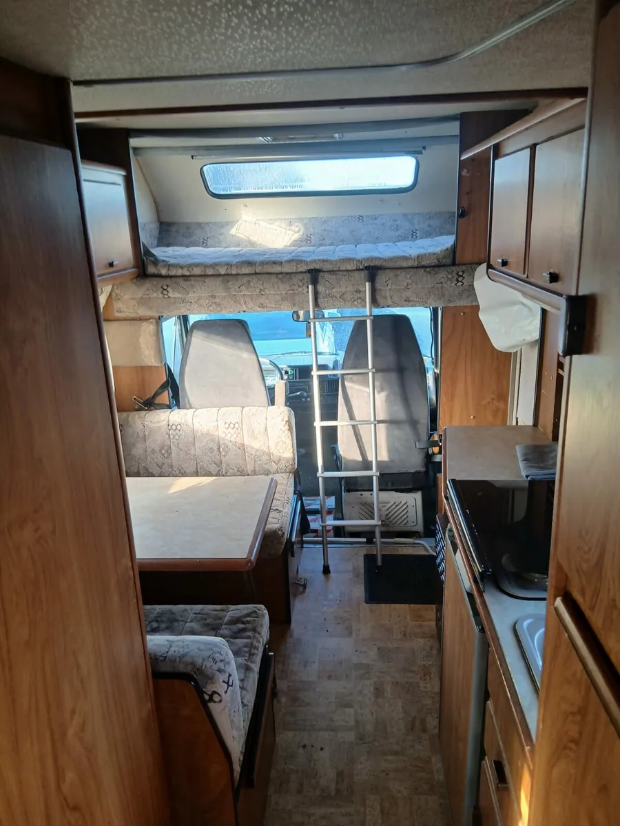 Motor home - Image 3