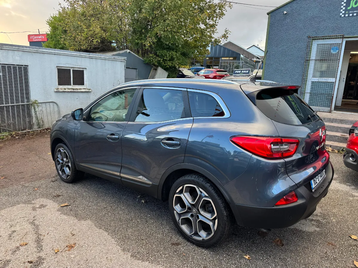 Renault Kadjar very low mileage high spec - Image 4