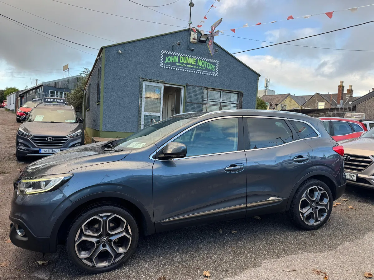 Renault Kadjar very low mileage high spec - Image 3