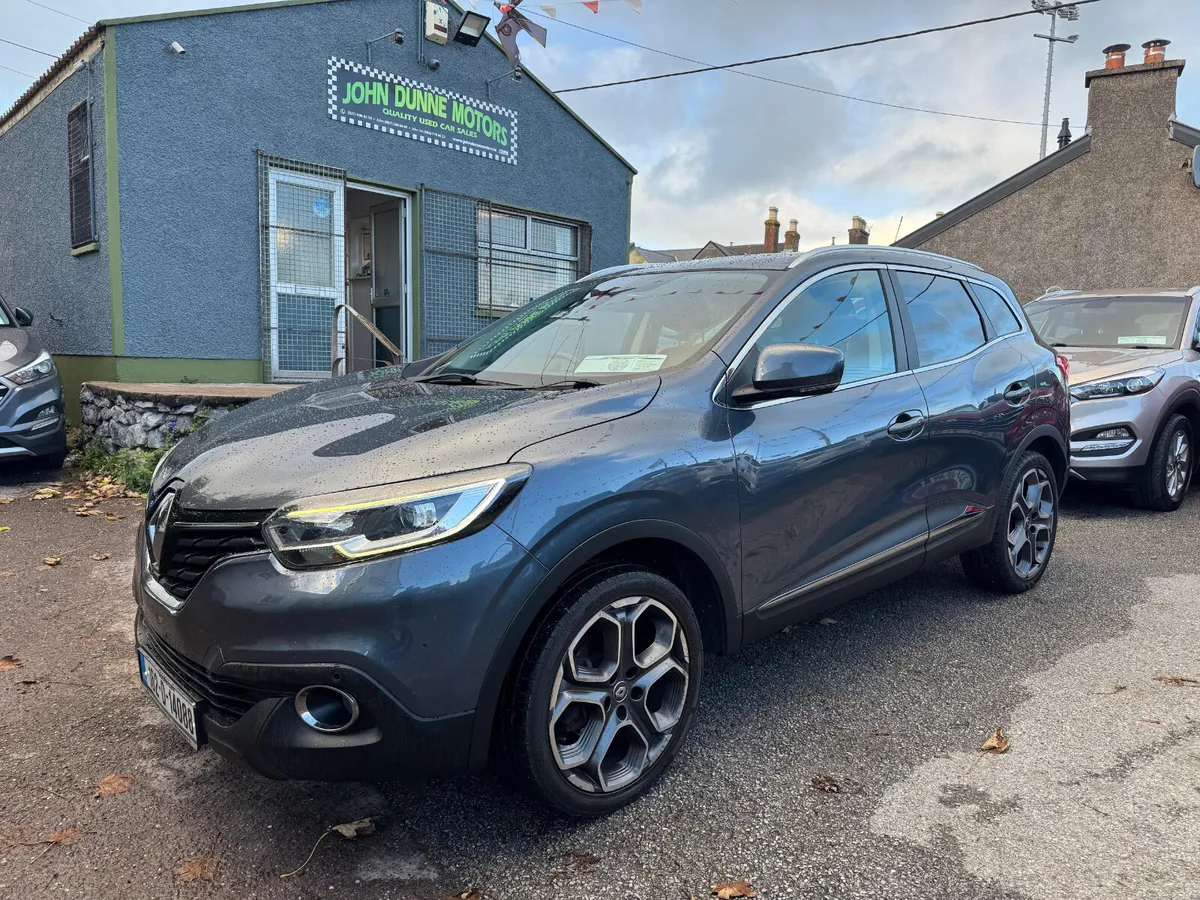 Renault Kadjar very low mileage high spec - Image 2