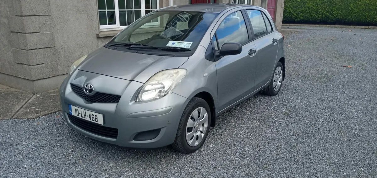 Toyota yaris - Image 1