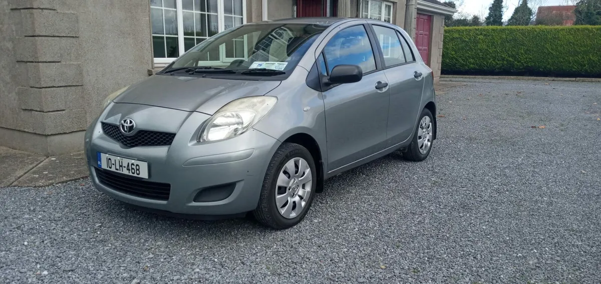 Toyota yaris - Image 3