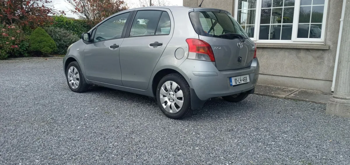 Toyota yaris - Image 4