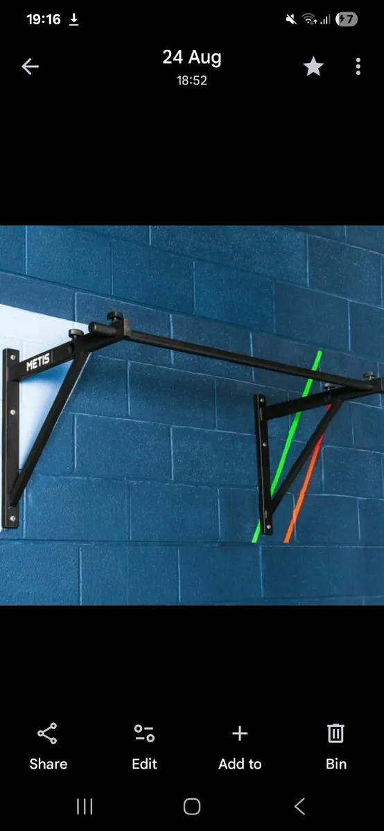 Pull up bar