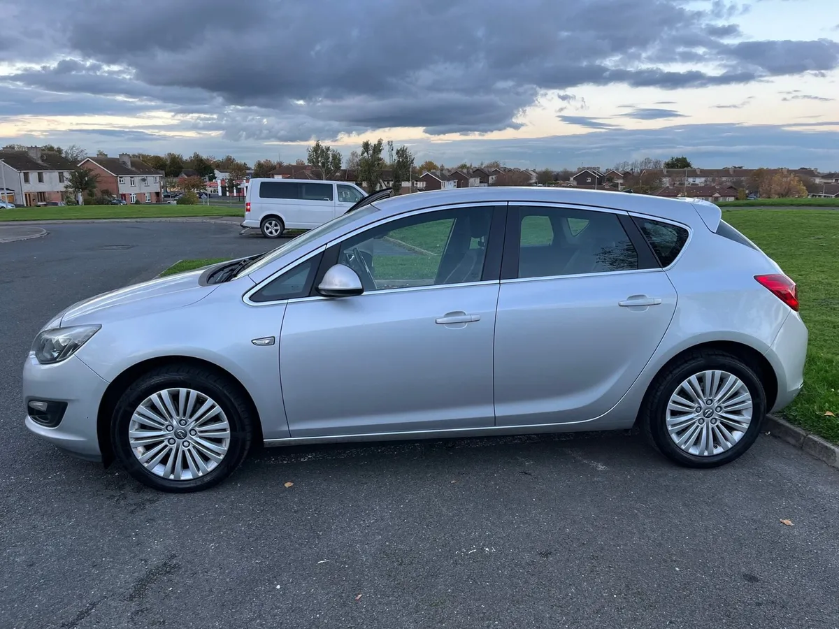Opel Astra 1.6 CDTI - Image 4