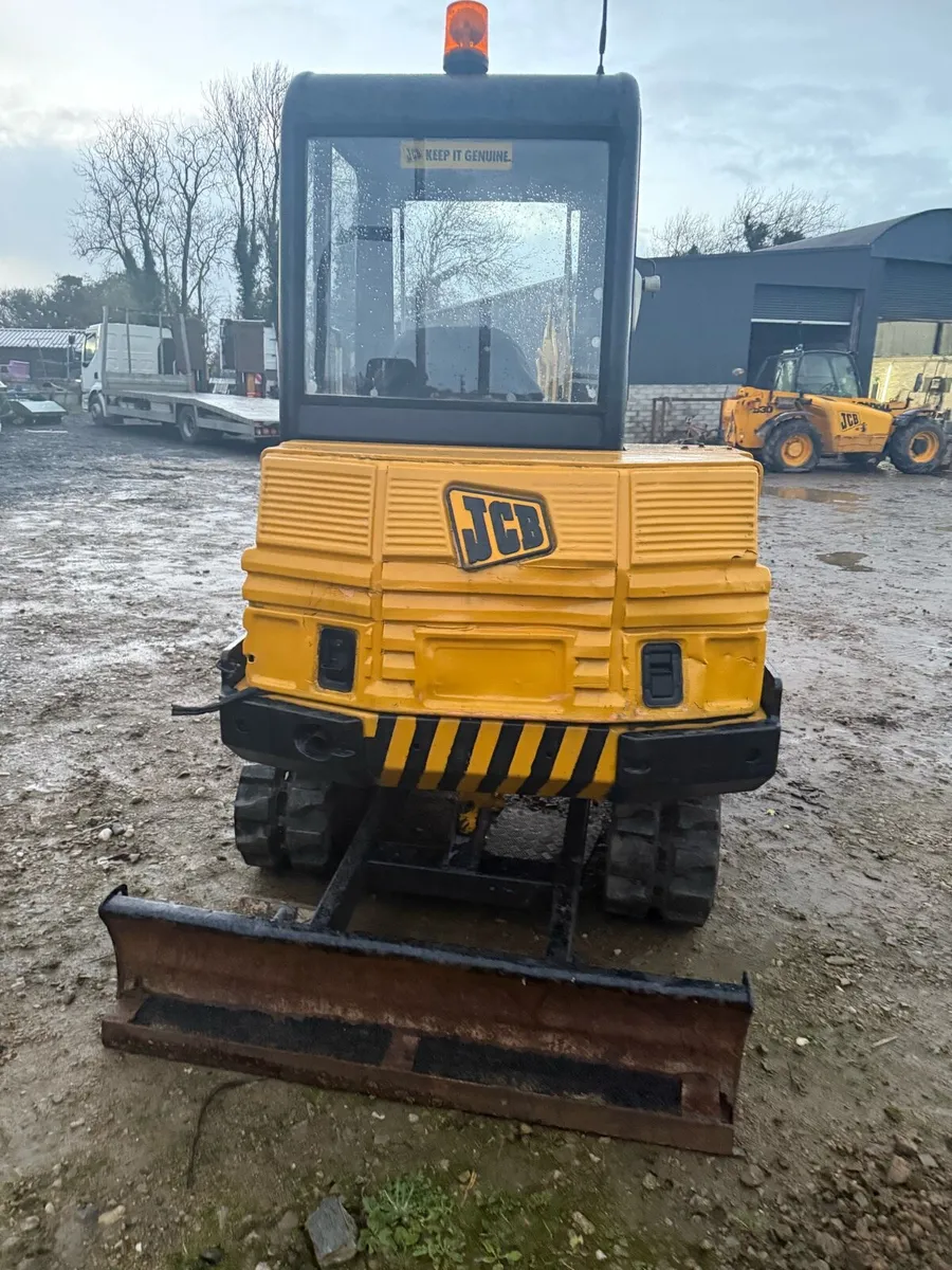 JCB - Image 4