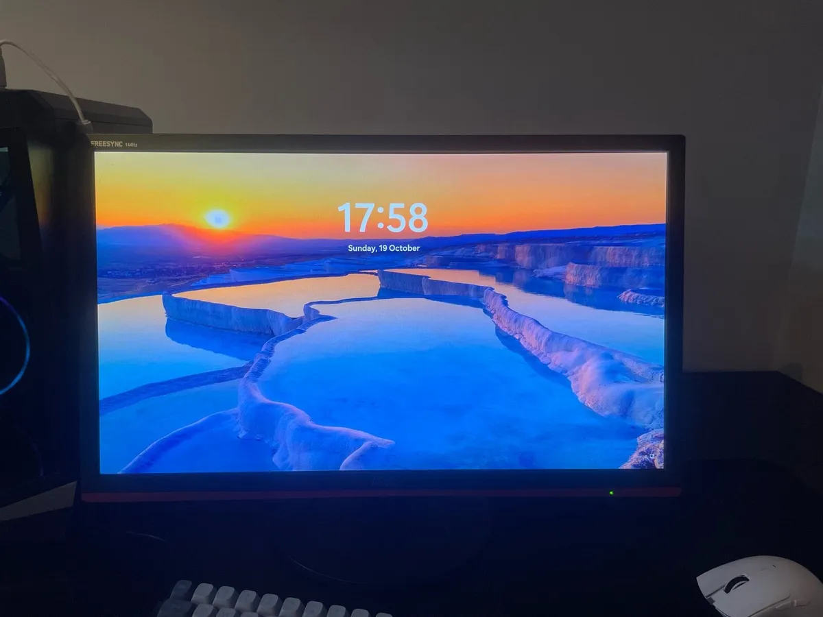 Gaming PC Setup - Image 1