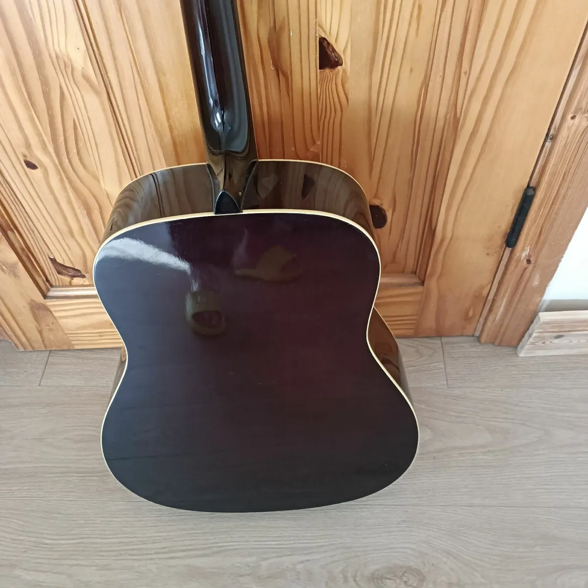 Acoustic guitar - Image 4