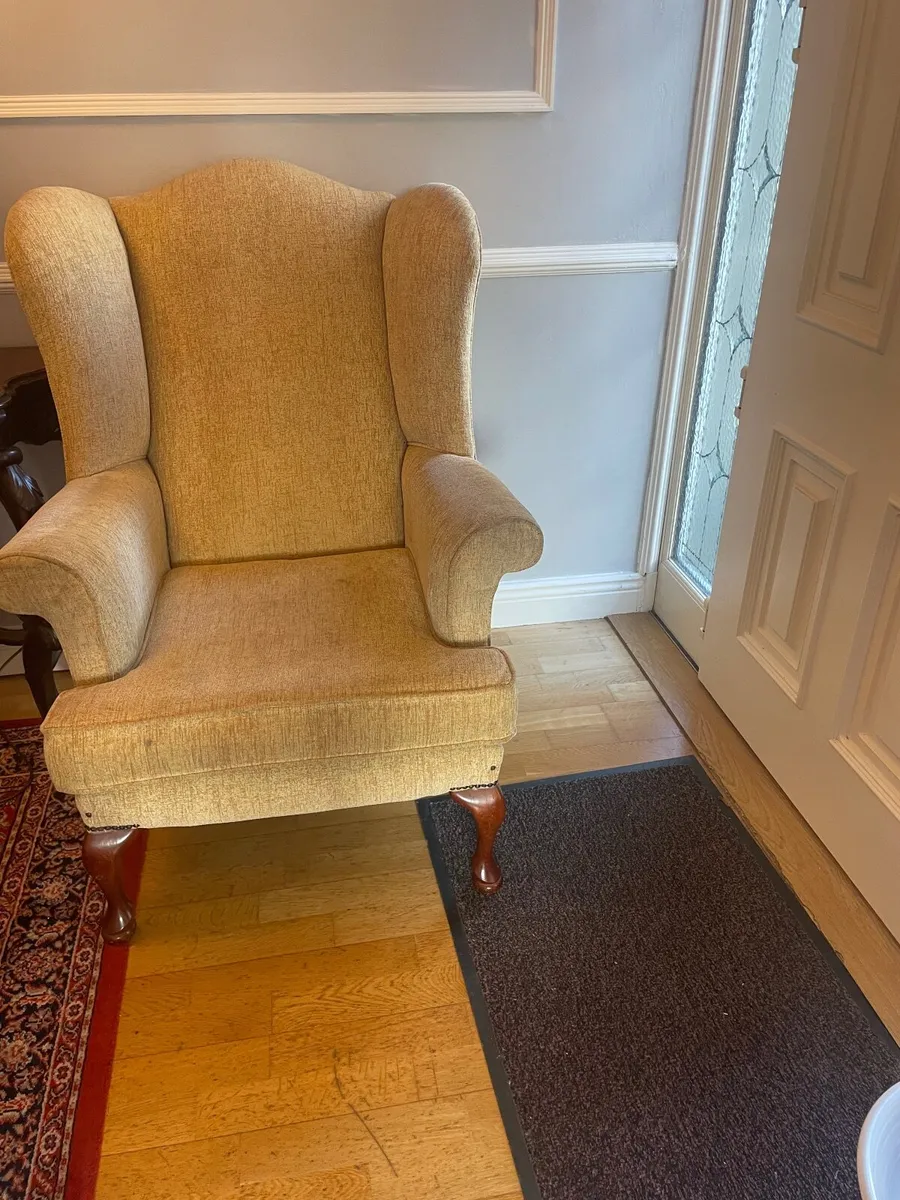 Queen Anne armchair - Image 1