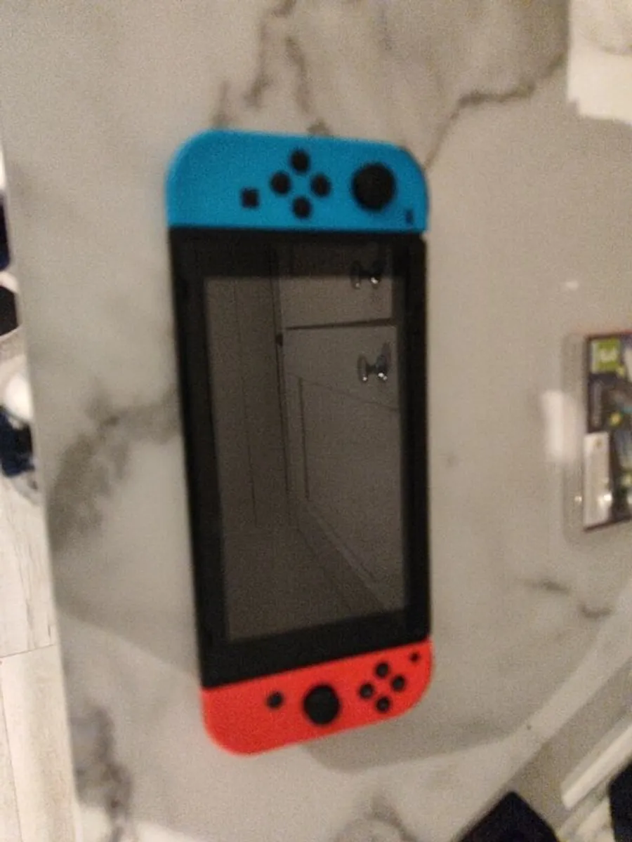 Nintendo switch - Image 2