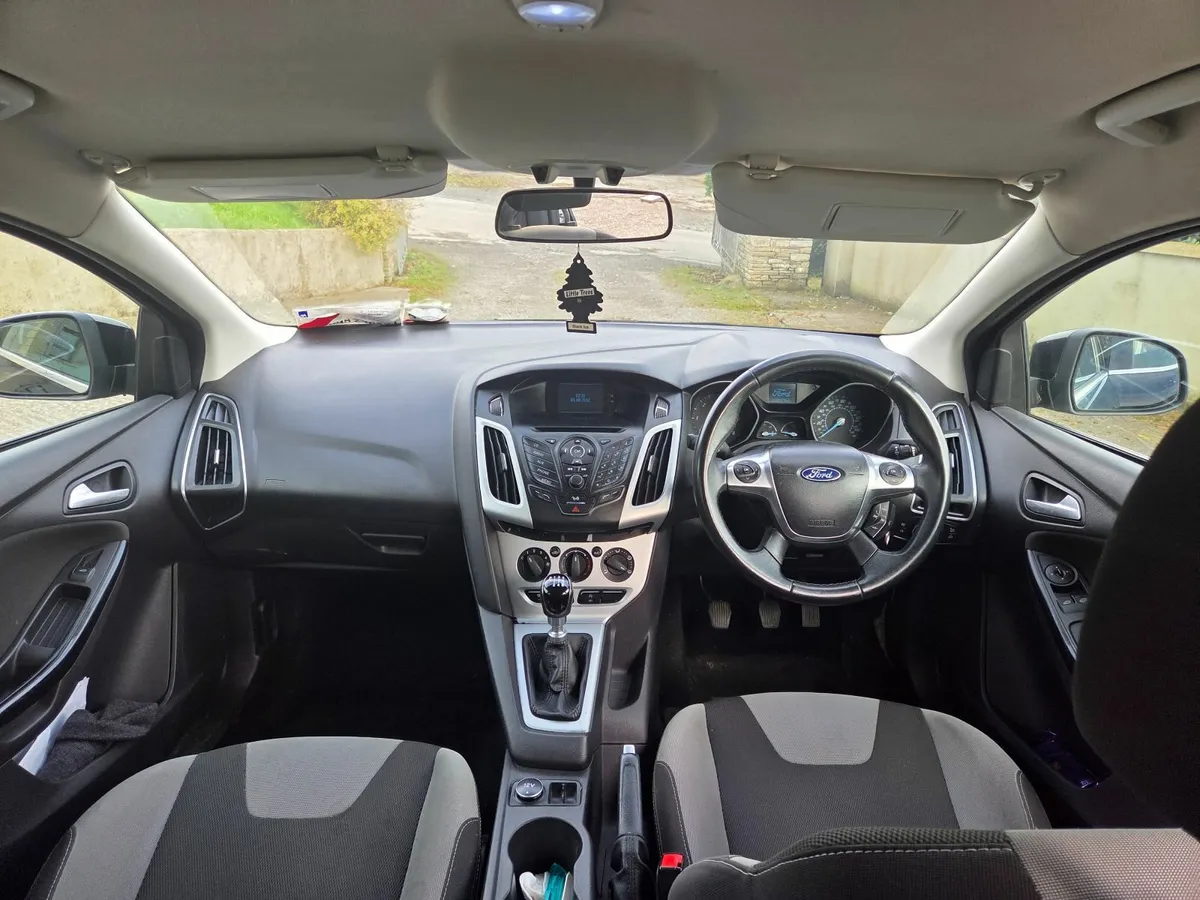 Ford Focus 2012 - Image 3