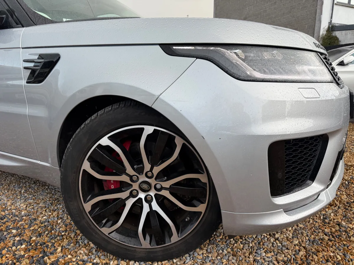 🇮🇪 Range Rover 2.0 HSE 100%☘️ (SUPER LOW MILE - Image 4