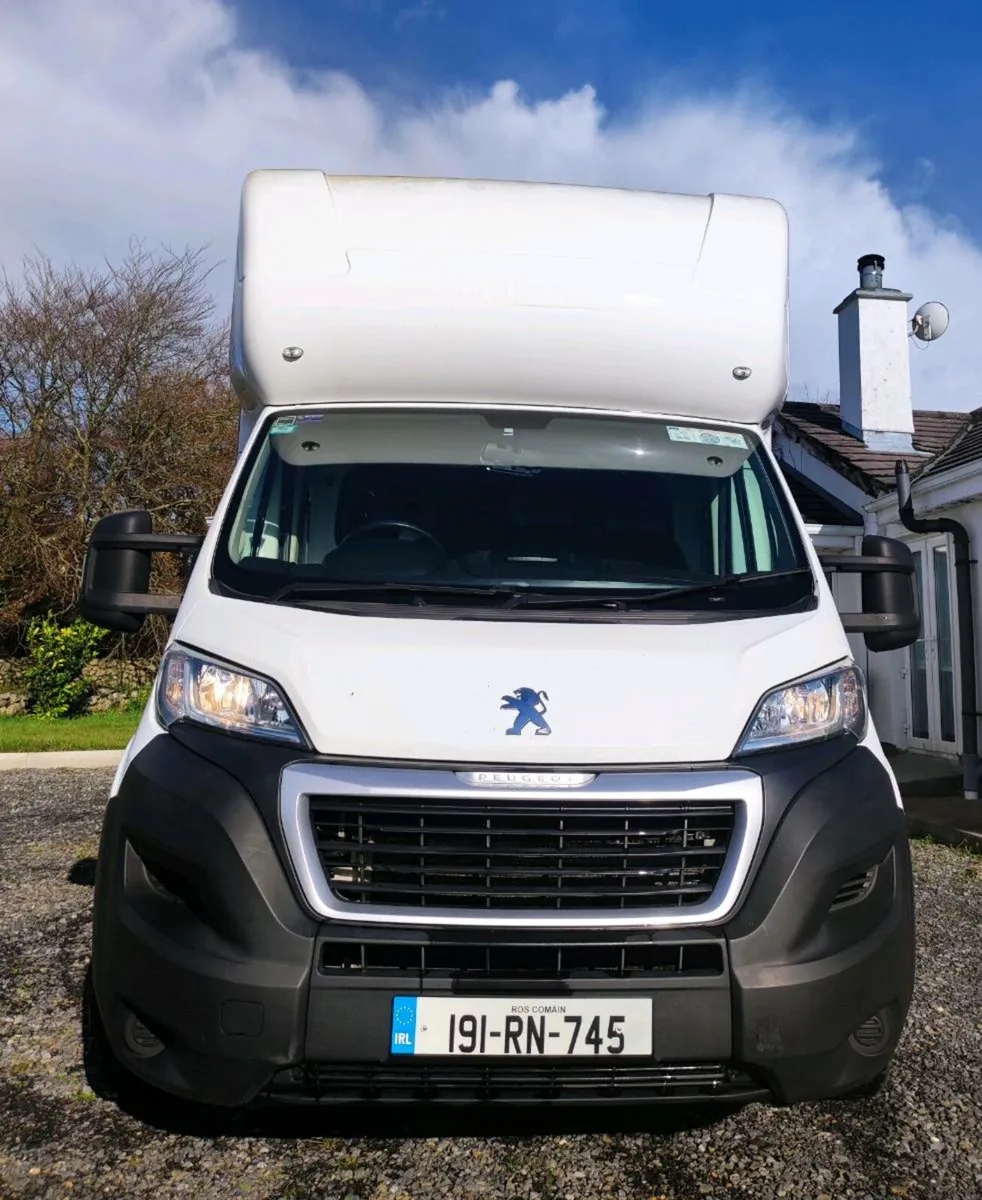 2019 Peugeot Maxi mover low loader Luton box van - Image 3