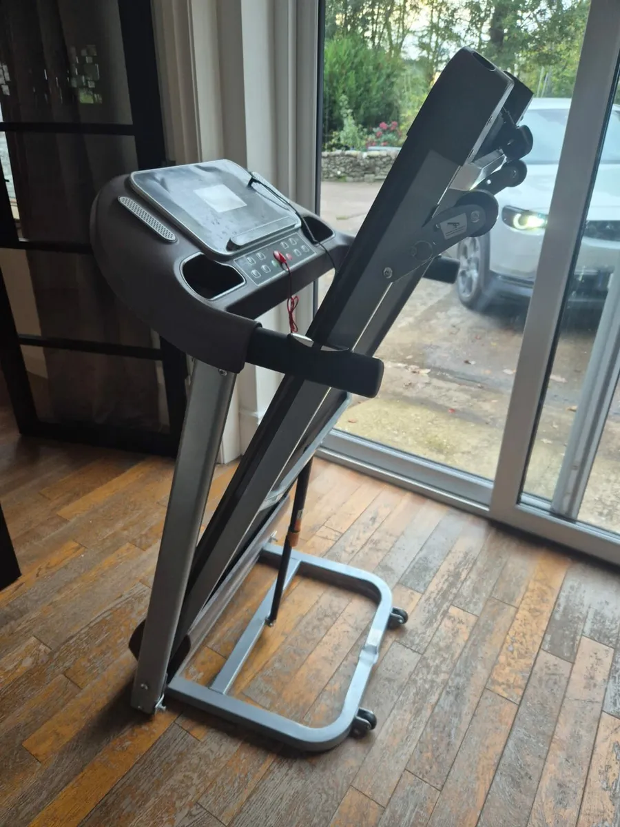 Treadmill - Image 2