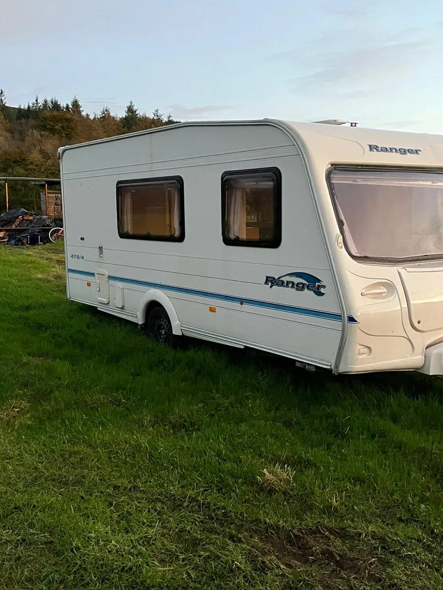 4 berth caravan - Image 2